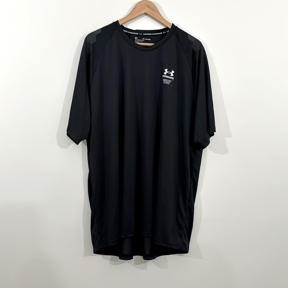Men’s Under Armour Semi Sheer Lightweight Black T-Shirt With Logo